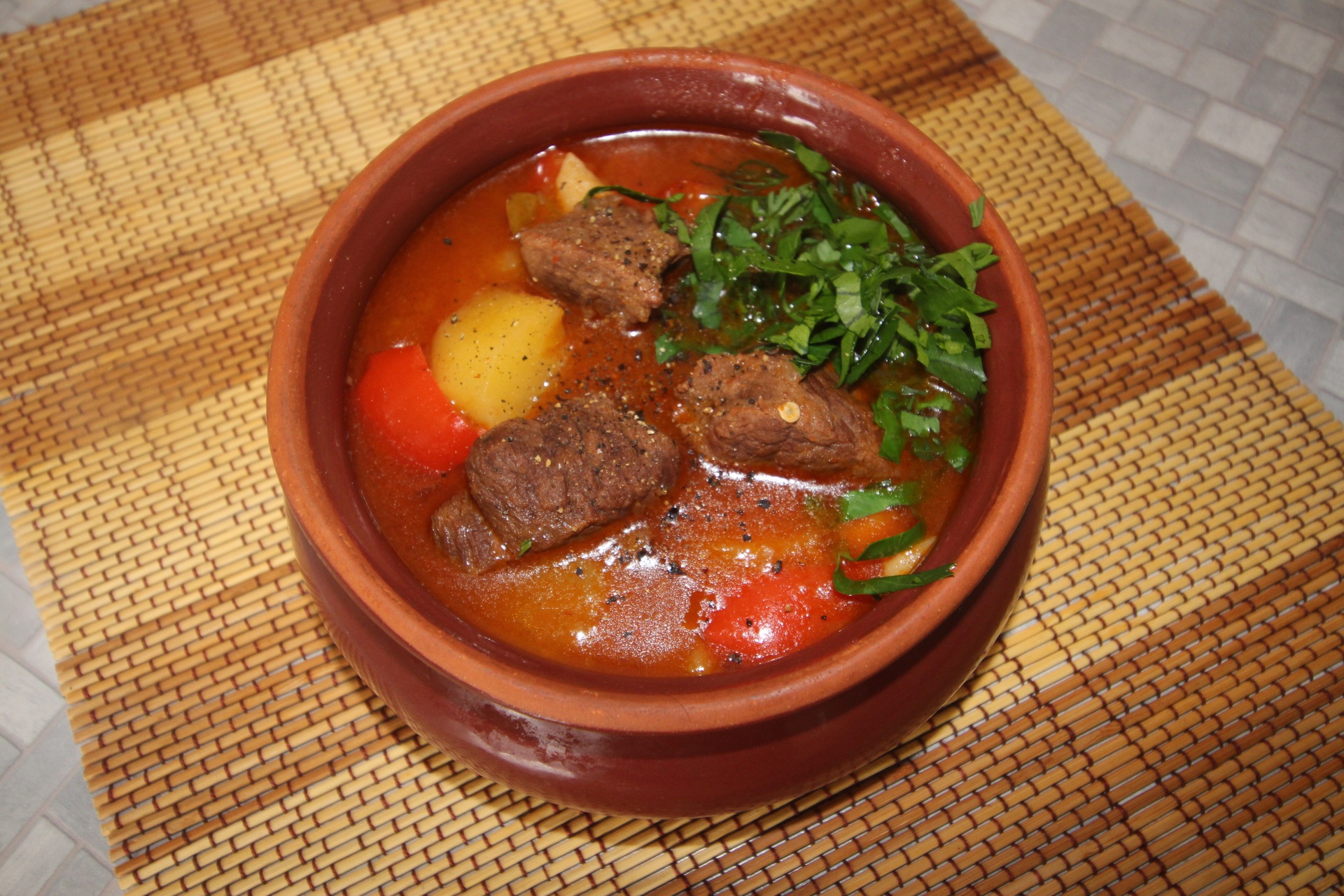 Как и сколько варить свиной язык