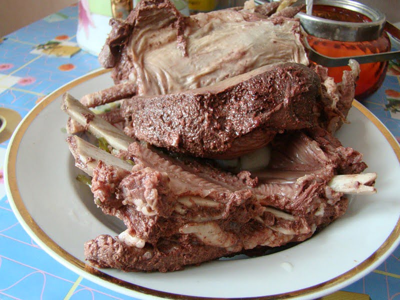 Как и сколько варить свиной язык целиком в кастрюле до готовности