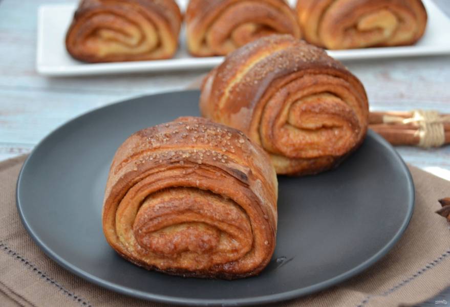 Большая сахарная плетенка с корицей по-эстонски