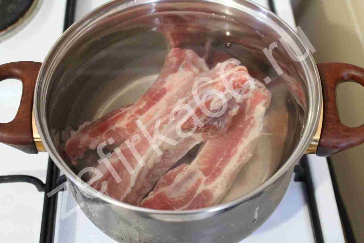 Годится ли замороженное мясо на бульон Как варить бульон из замороженного мяса Надо ли размораживать мясо перед варкой