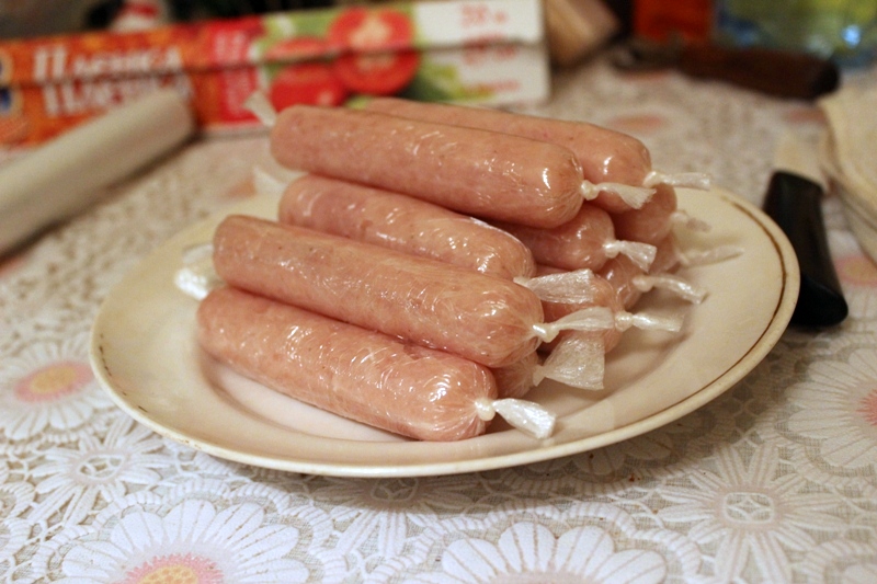 Пп сосиски из куриной грудки: 4 домашних рецепта - из филе курицы, фарша, в тесте - glamusha