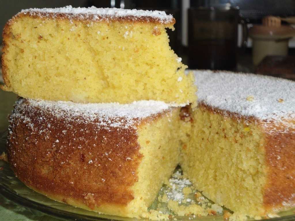 Творожный манник с вишней, очень вкусный и очень нежный)))