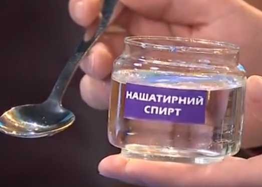 Как отмыть стеклянную или хрустальную вазу