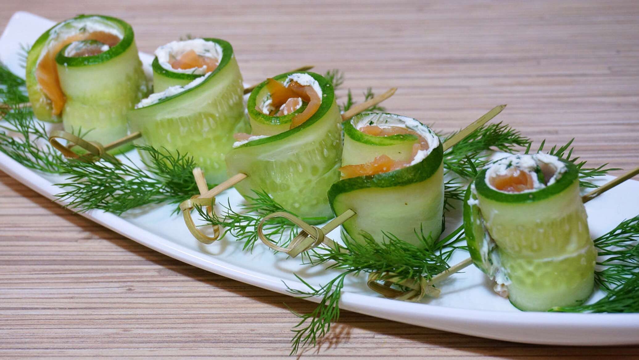 Роллы с огурцом и сыром - кулинарные рецепты