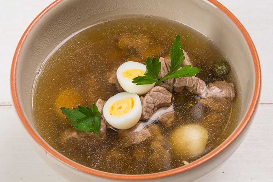Как варить говядину? в какую воду класть, когда солить?