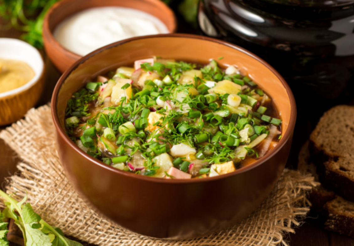 Окрошка на квасе с колбасой - 4 простых рецепта самой вкусной окрошки