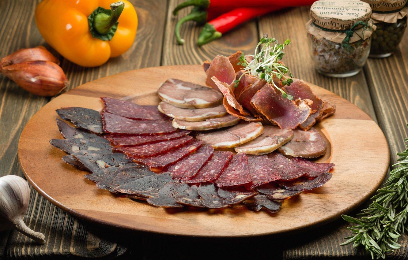 Пастрома из куриной грудки в домашних условиях: рецепты нежной, сочной мясной закуски - onwomen.ru