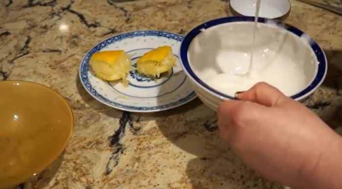 Глазурь (помадка) на пасхальный кулич. как приготовить глазурь на пасху, чтобы она не осыпалась и не липла