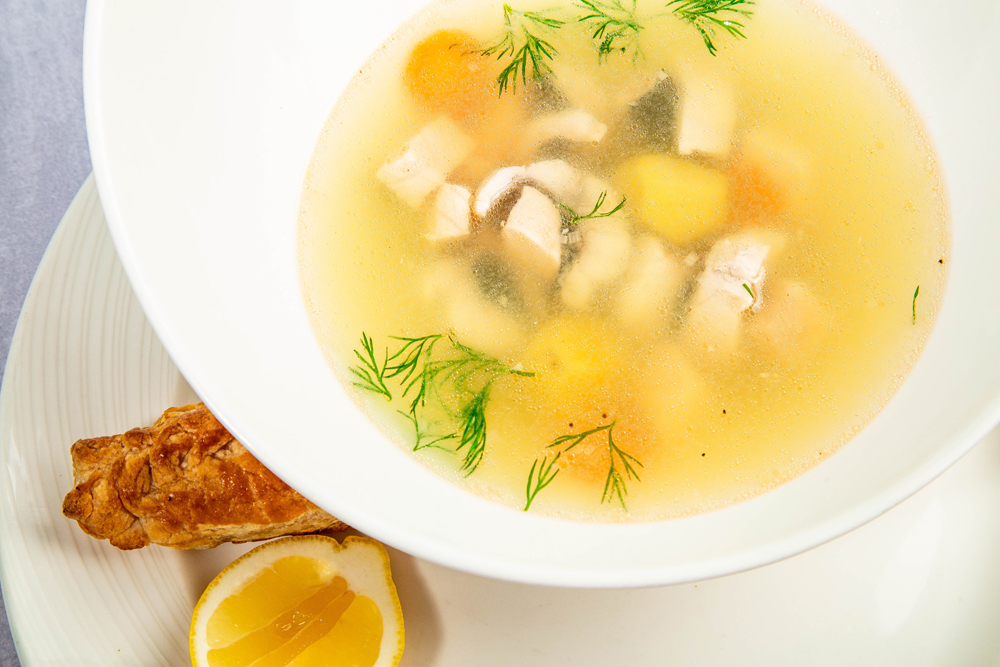 Как сварить вкусную уху из голов рыбы — рецепт с фотографиями
